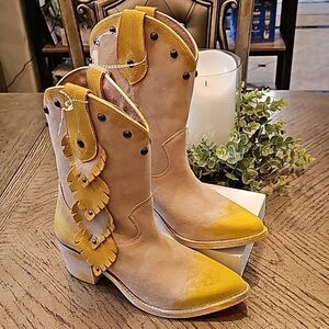 Western leather cowgirl snip toe boots size 8.5 New no box